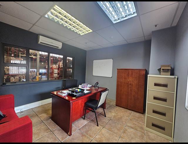 5,995M² WAREHOUSE TO LET IN ISANDO